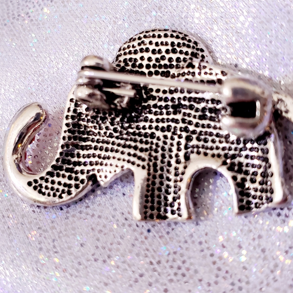 Silver Pink and white crystal elephant brooch - Picture 8 of 10